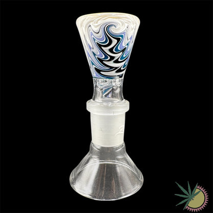 Zenit Bongkopf Custom Horn Farbsection #2 mit eingebautem Glassieb 18.8er Schliff inklusive Hutstand